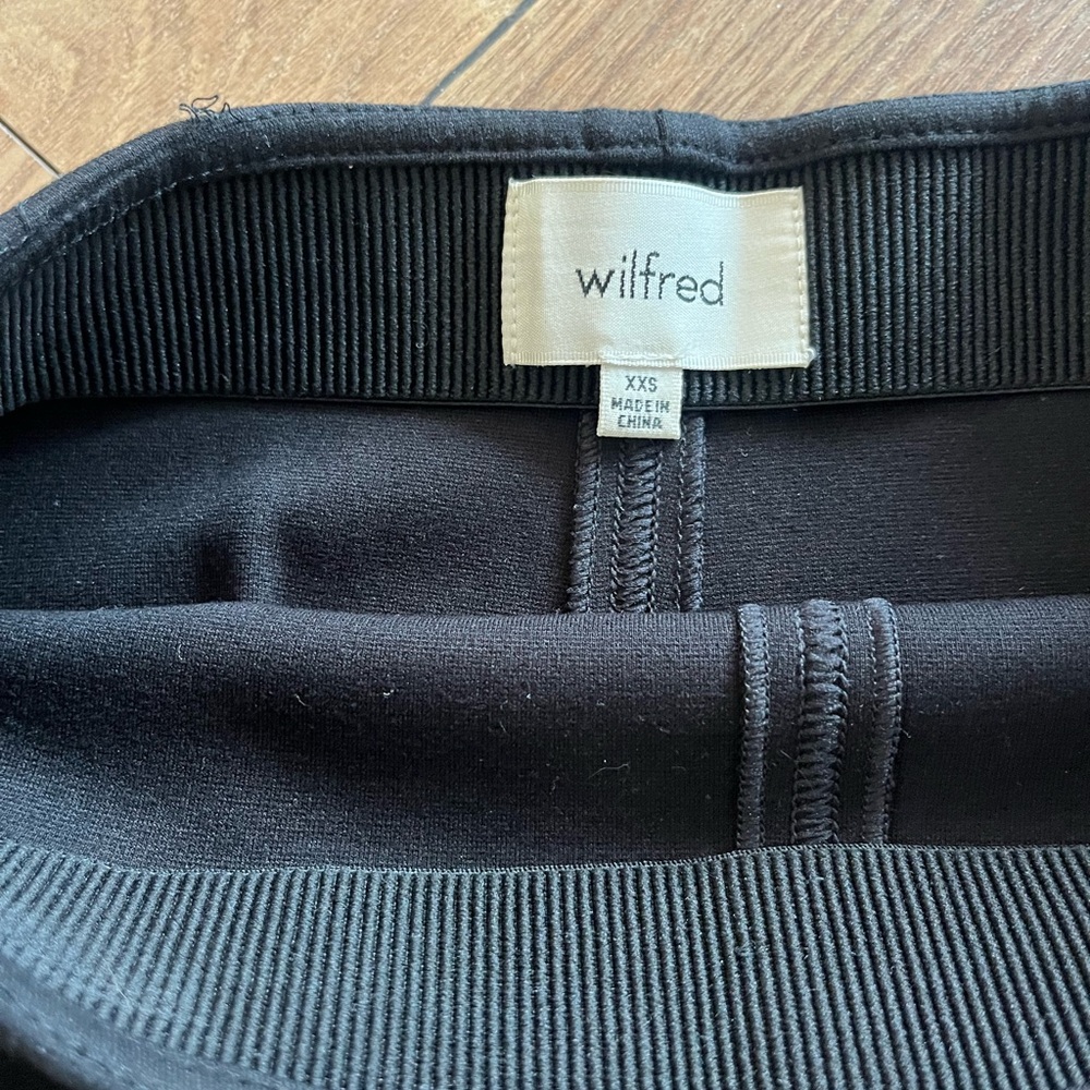 Aritzia Wilfred Black Midi Pencil Skirt - Picture 4 of 6
